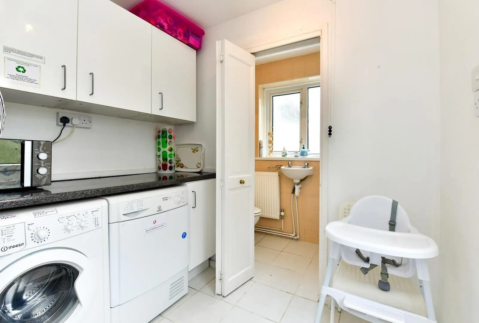 Cosy 2 Bed Home In Canton Pass The Keys Cardiff Holiday home