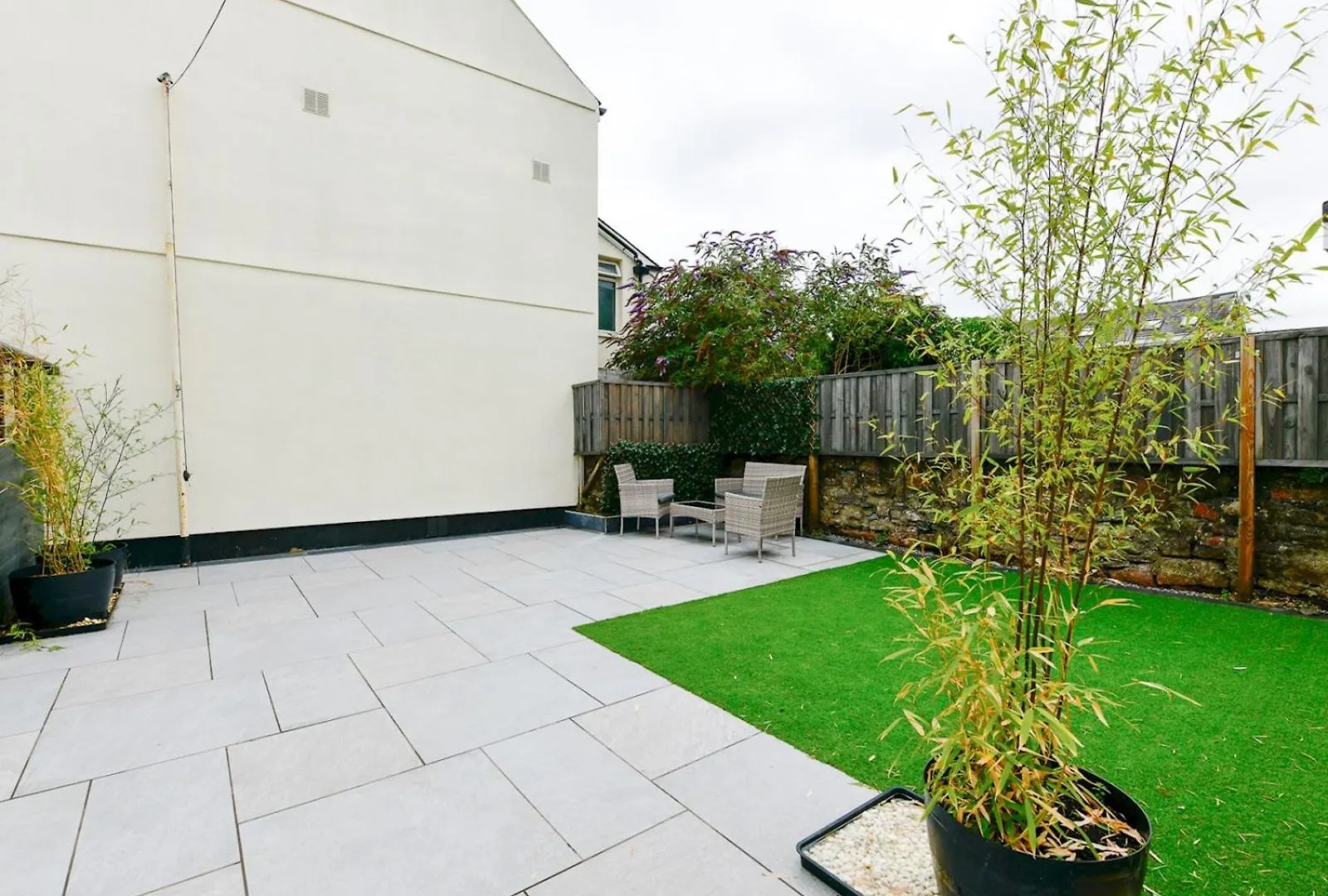 Holiday home Cosy 2 Bed Home In Canton Pass The Keys Cardiff United Kingdom