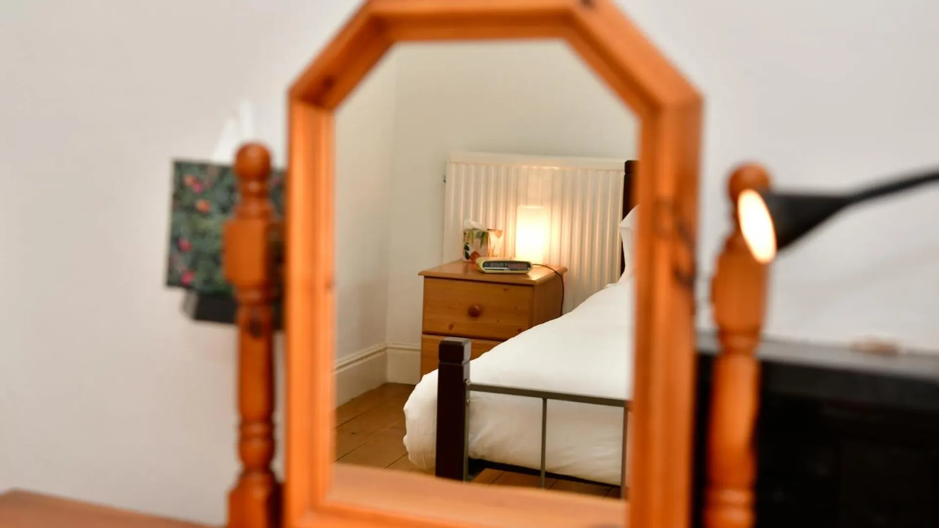 Cosy 2 Bed Home In Canton Pass The Keys Cardiff Holiday home