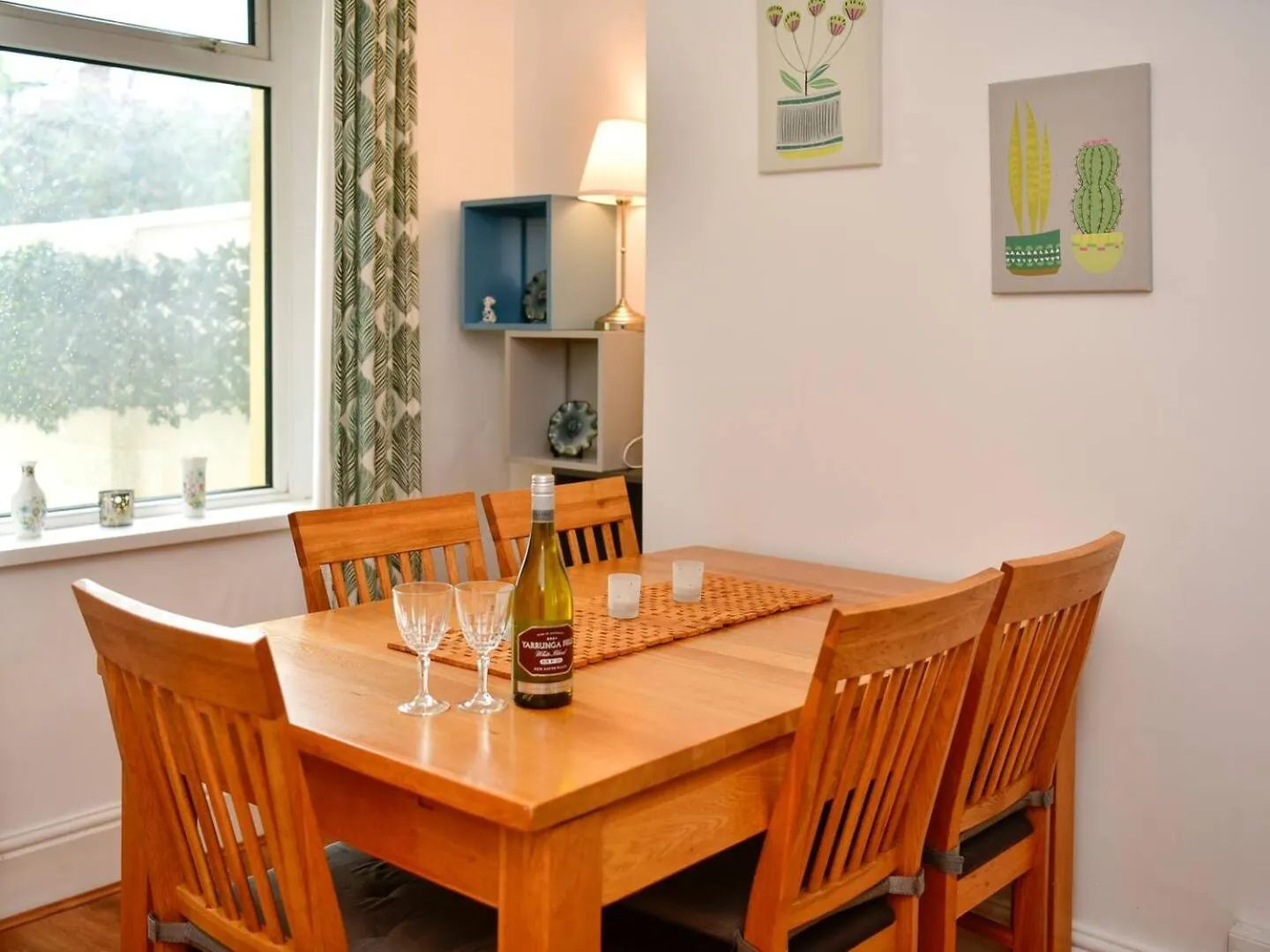 Cosy 2 Bed Home In Canton Pass The Keys Cardiff United Kingdom