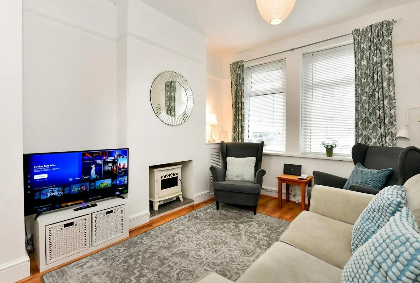 Cosy 2 Bed Home In Canton Pass The Keys Cardiff